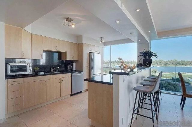 1770 avenida del mundo 204, Coronado, CA 92118