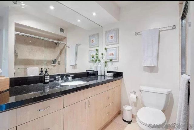1770 avenida del mundo 204, Coronado, CA 92118