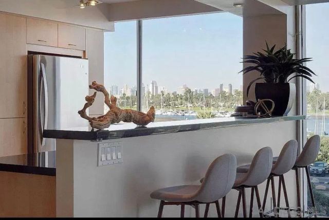 1770 avenida del mundo 204, Coronado, CA 92118