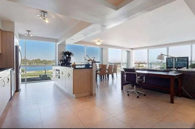 1770 avenida del mundo 204, Coronado, CA 92118