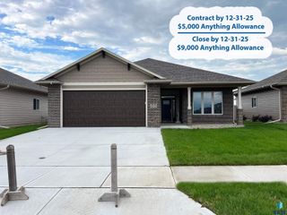 8113 W 24th St Street, Sioux Falls, SD 57106