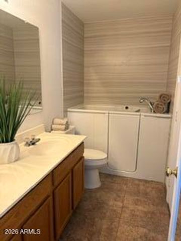6618 W RIVA Road, Phoenix, AZ 85043
