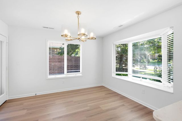 3711 SHADOW GLEN CT, Columbia, MO 65203