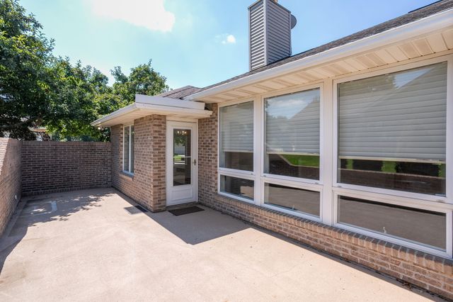 3711 SHADOW GLEN CT, Columbia, MO 65203