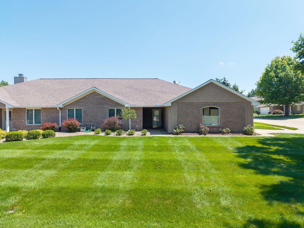 3711 SHADOW GLEN CT, Columbia, MO 65203