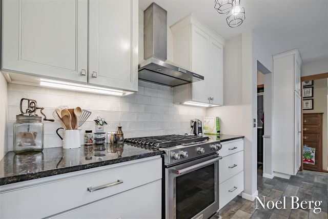 17218 Timber Dunes Drive, Grand Haven, MI 49417