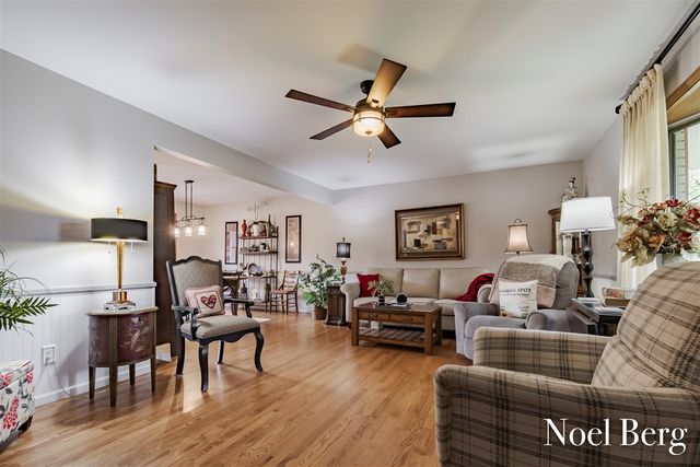 17218 Timber Dunes Drive, Grand Haven, MI 49417