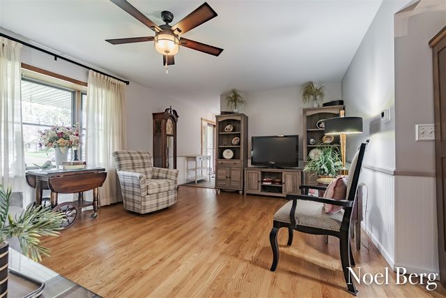 17218 Timber Dunes Drive, Grand Haven, MI 49417