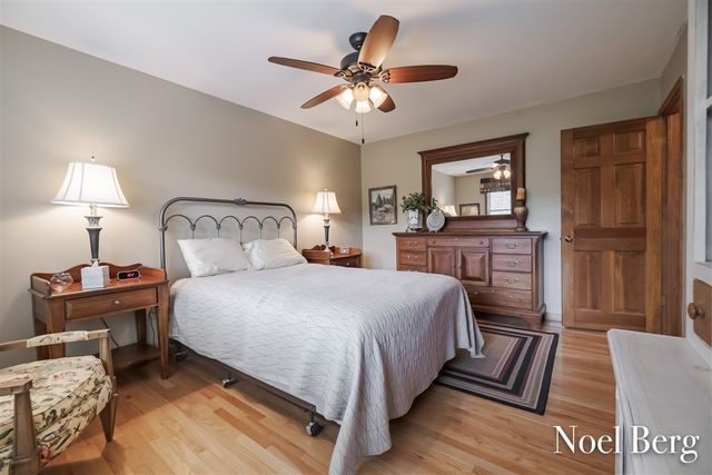 17218 Timber Dunes Drive, Grand Haven, MI 49417