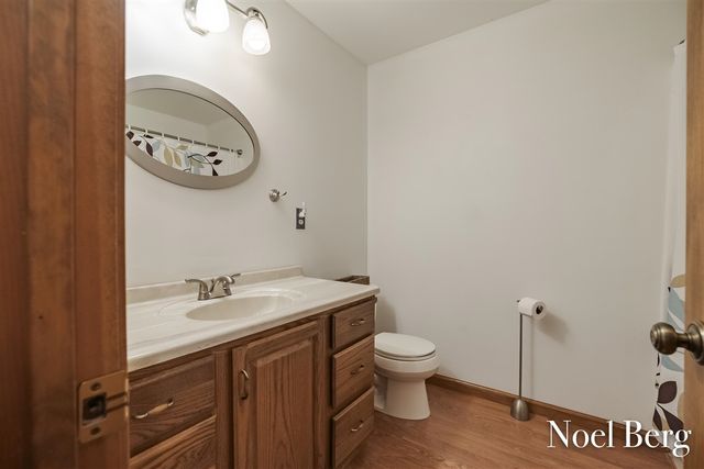 17218 Timber Dunes Drive, Grand Haven, MI 49417