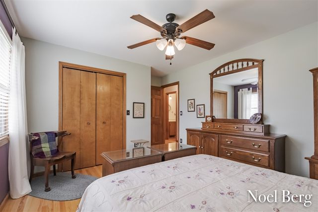 17218 Timber Dunes Drive, Grand Haven, MI 49417