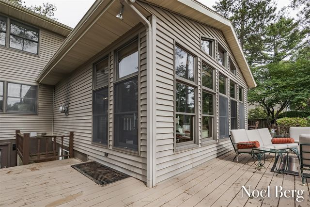 17218 Timber Dunes Drive, Grand Haven, MI 49417