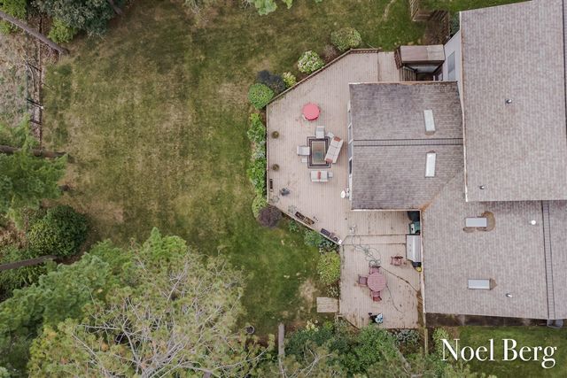 17218 Timber Dunes Drive, Grand Haven, MI 49417