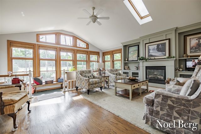 17218 Timber Dunes Drive, Grand Haven, MI 49417