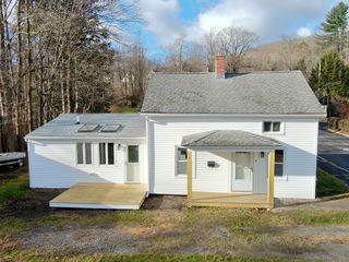 9 John Street, Winchester, CT 06098