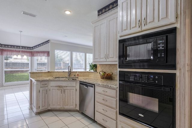 1407 Wheeler Drive, Mansfield, TX 76063