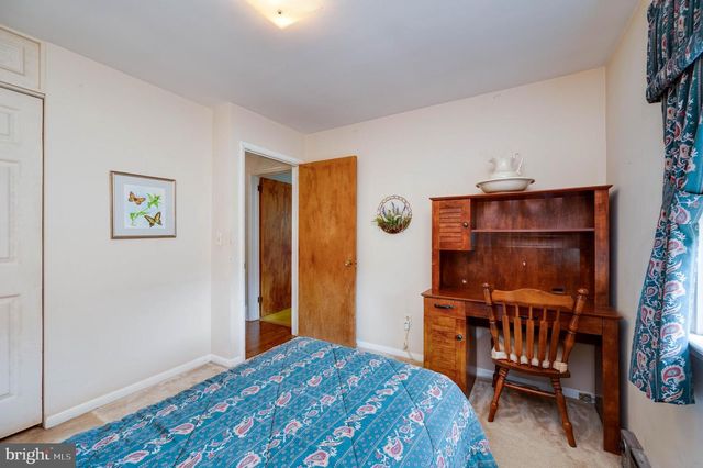 20 MCCORMICK RD, Mohnton, PA 19540