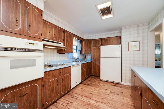 20 MCCORMICK RD, Mohnton, PA 19540