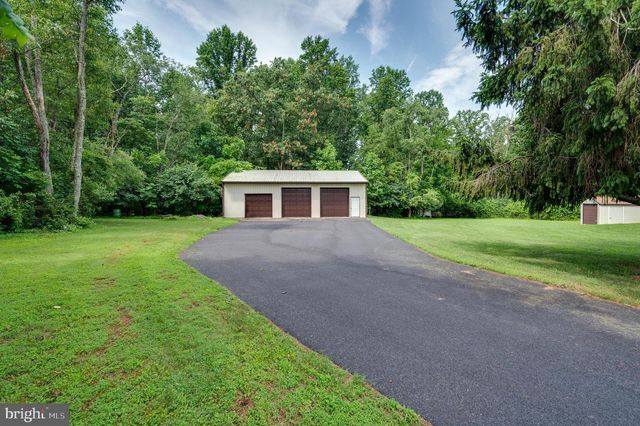 20 MCCORMICK RD, Mohnton, PA 19540