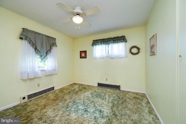 20 MCCORMICK RD, Mohnton, PA 19540