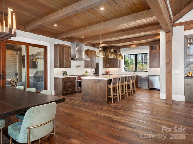 61 Back Bone Way 203, Sylva, NC 28779