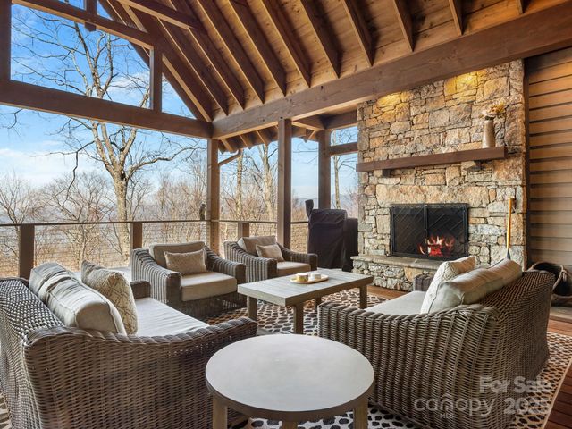 61 Back Bone Way 203, Sylva, NC 28779