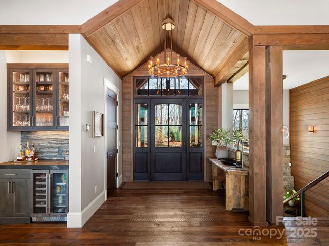 61 Back Bone Way 203, Sylva, NC 28779