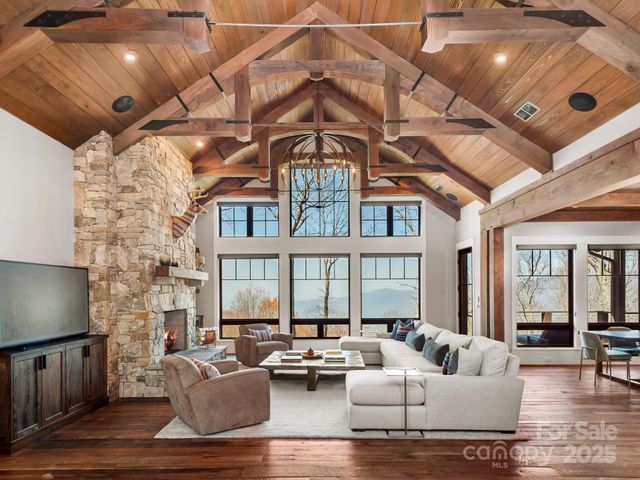 61 Back Bone Way 203, Sylva, NC 28779