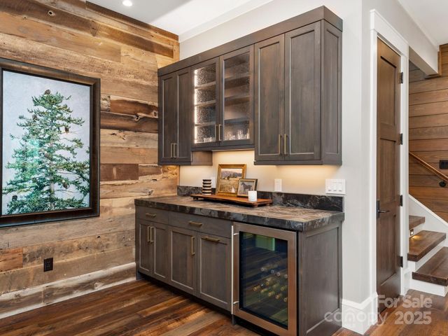 61 Back Bone Way 203, Sylva, NC 28779