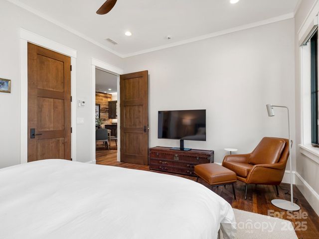 61 Back Bone Way 203, Sylva, NC 28779