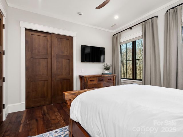 61 Back Bone Way 203, Sylva, NC 28779