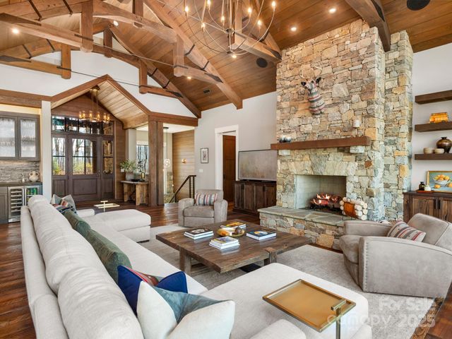 61 Back Bone Way 203, Sylva, NC 28779