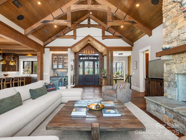 61 Back Bone Way 203, Sylva, NC 28779