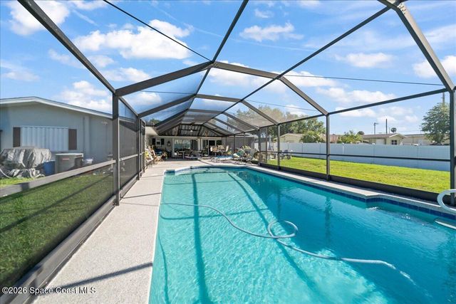 1687 Garden Avenue, Melbourne, FL 32934