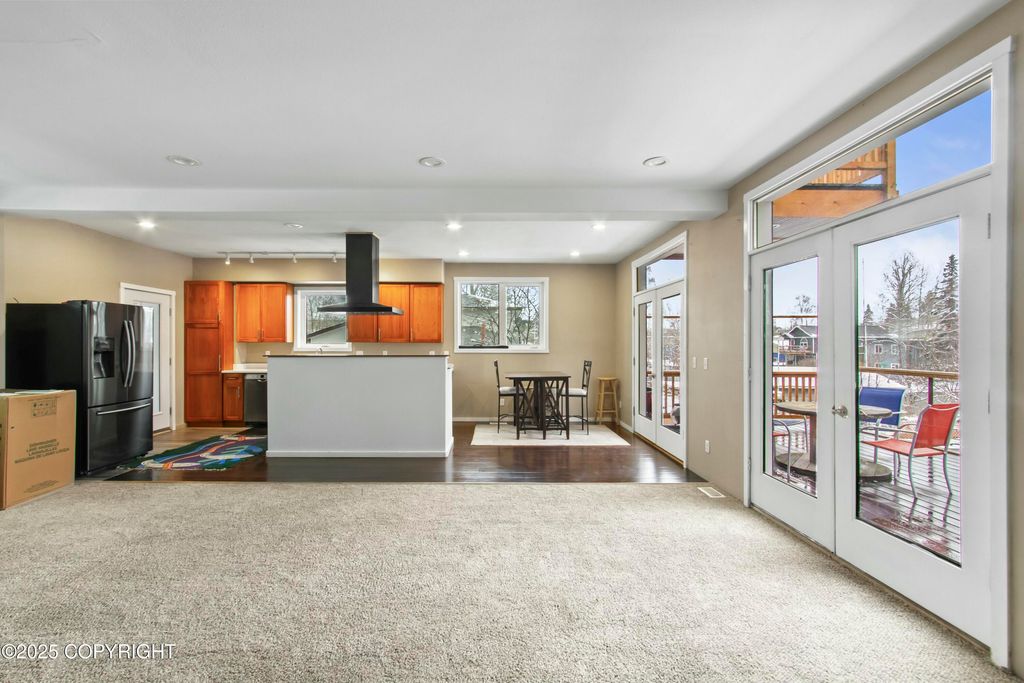 325 E 11th Avenue, Anchorage, AK 99501