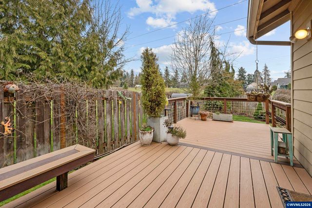 1931 Arroyo Ridge Dr NW, Albany, OR 97321