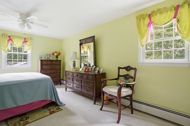 9 Whitman Road, Nashua, NH 03062