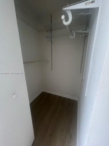 6845 SW 45th Ln 1, Miami, FL 33155