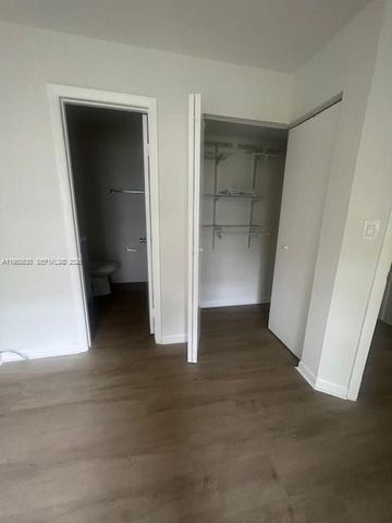 6845 SW 45th Ln 1, Miami, FL 33155