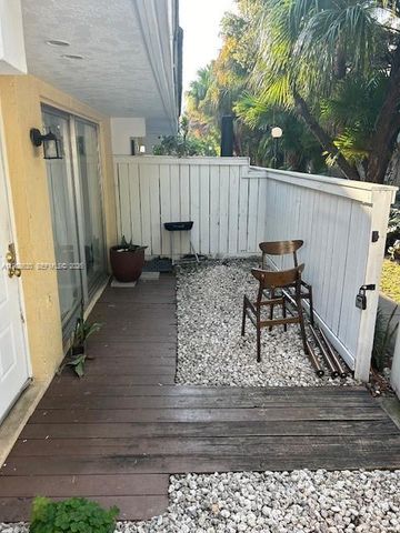 6845 SW 45th Ln 1, Miami, FL 33155