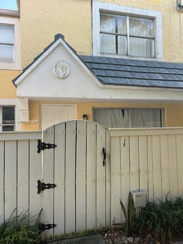 6845 SW 45th Ln 1, Miami, FL 33155