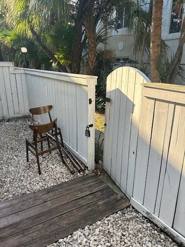 6845 SW 45th Ln 1, Miami, FL 33155