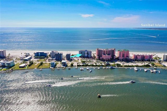 250 Estero BLVD 302, Fort Myers Beach, FL 33931