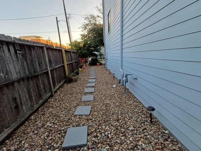 2119 Hadley Street, Houston, TX 77003