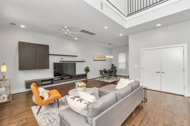 2119 Hadley Street, Houston, TX 77003
