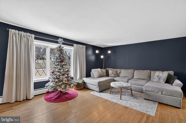 4517 E YATES RD, Bensalem, PA 19020