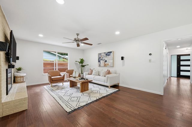 8503 Daleview DR, Austin, TX 78757