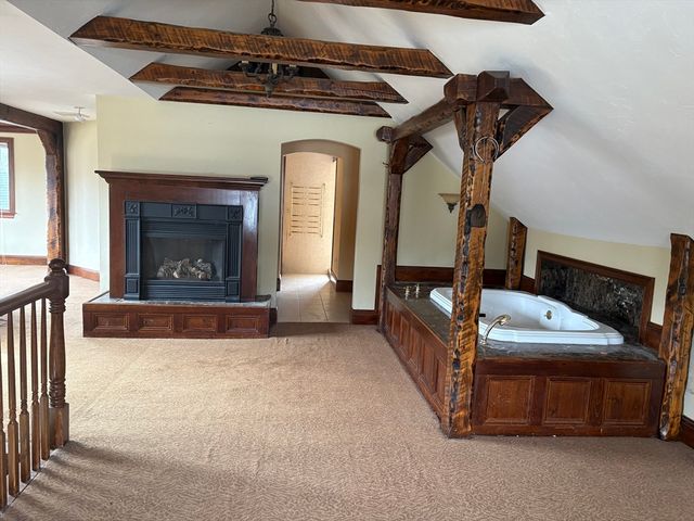20 South St, Plainville, MA 02762