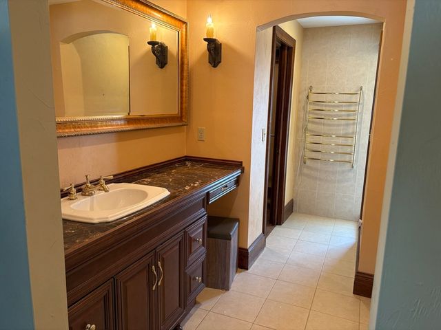 20 South St, Plainville, MA 02762