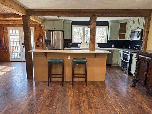 20 South St, Plainville, MA 02762